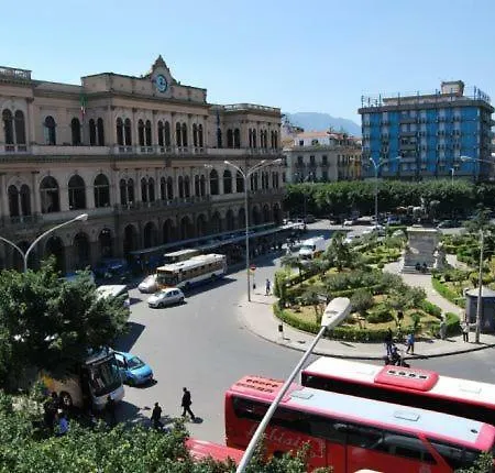 Free Wifi Check-in 24h Apartment Palermo
